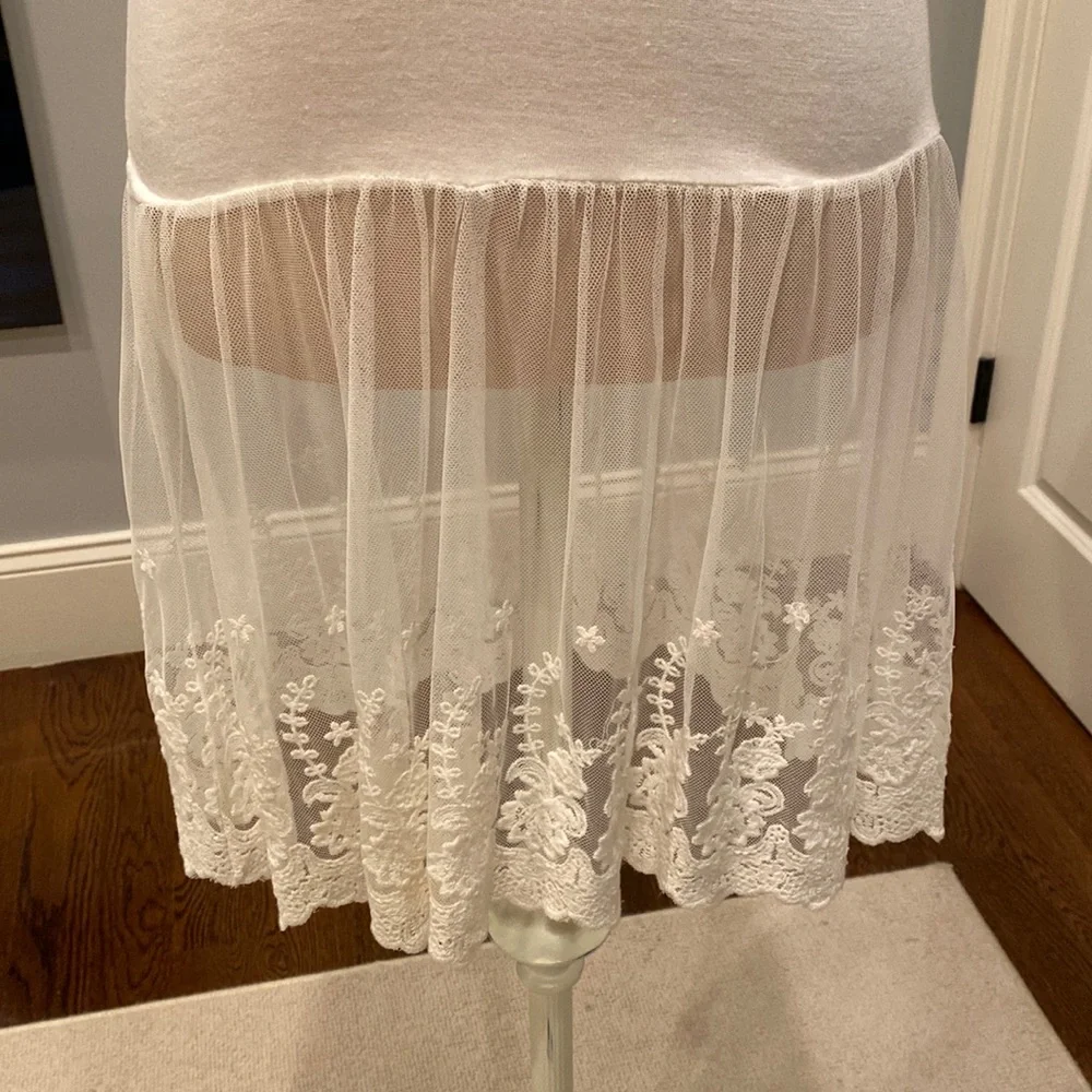 Lace top - Picture 4 of 4
